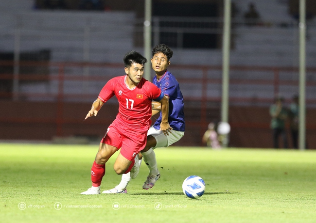 TRỰC TIẾP bóng đá Việt Nam vs Úc (15h00 hôm nay), giải U19 Đông Nam Á 2024 - Ảnh 2.