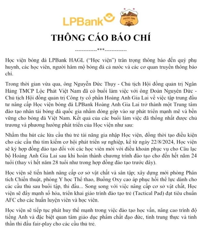 Tin nóng bóng đá Việt 23/8: Chủ tịch CLB Thái Lan xin lỗi khi đội nhà thua CAHN, HAGL ra thông báo quan trọng - Ảnh 2.