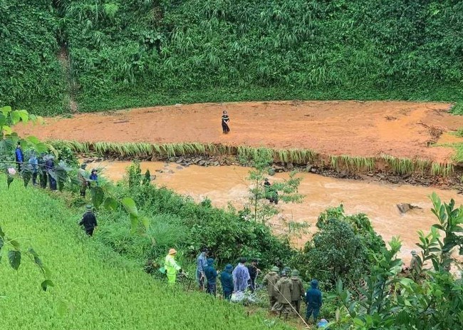 Cao Bằng: Tìm thấy thêm 5 nạn nhân bị đất vùi lấp, còn 33 người mất tích - Ảnh 1., 123b, trang chủ 123b