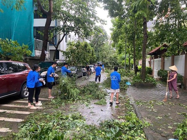 Thanh niên Thủ đô tích cực khắc phục hậu quả do bão số 3 gây ra - Ảnh 1., 123b, trang chủ 123b